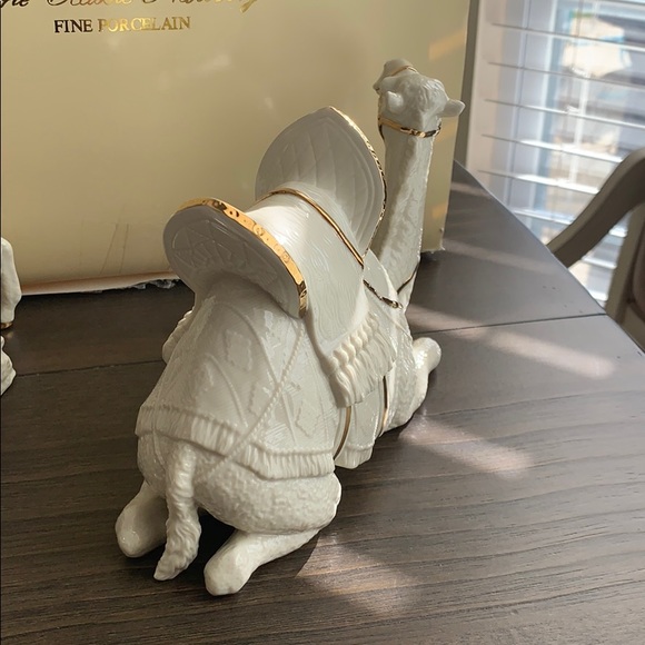 LENOX 1995 CLASSIC NATIVITY ANIMALS - Picture 6 of 13